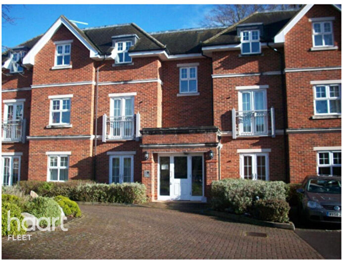 2 Bedroom Apartment To Rent In Bramshott Place, Fleet, GU51