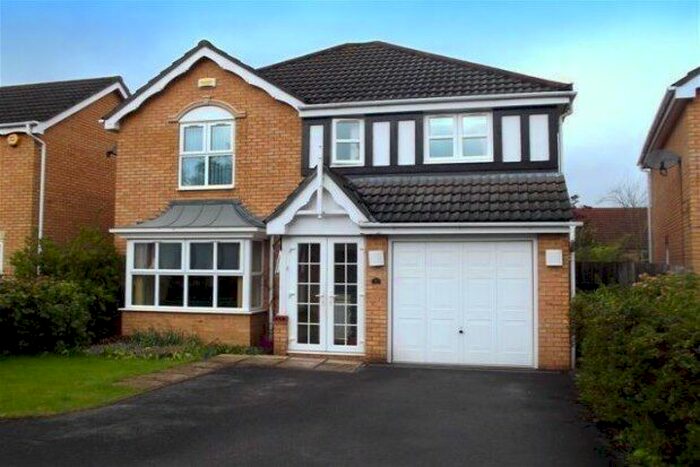 4 Bedroom Detached House To Rent In Penhale Close, Orpington, BR6