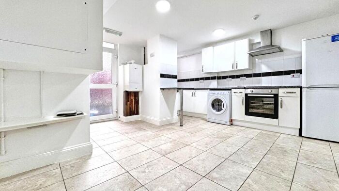 1 Bedroom Flat To Rent In Coldharbour Road, Bristol, BS6
