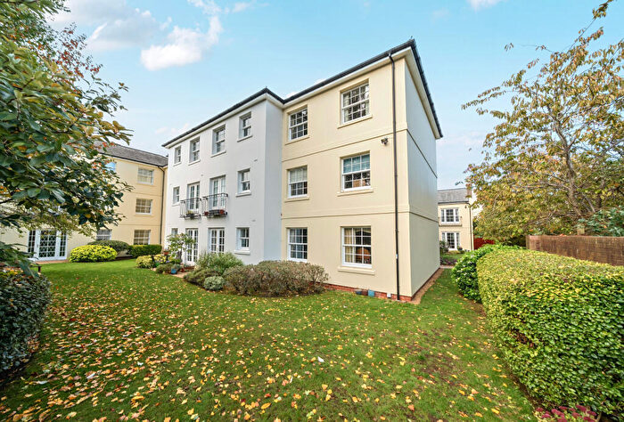 1 Bedroom Apartment For Sale In Commercial Street, Cheltenham, Gloucestershire, GL50
