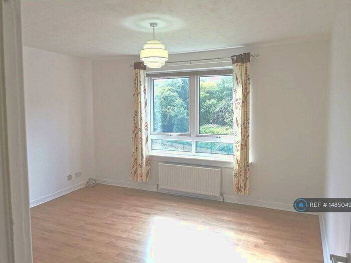2 Bedroom Flat To Rent In Mcleod Street, Broxburn, EH52