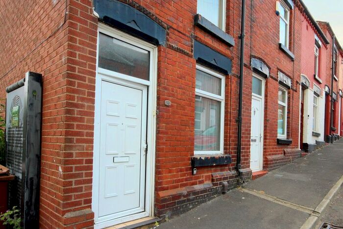 2 Bedroom End Of Terrace House To Rent In Cowley Street, St Helens, WA10