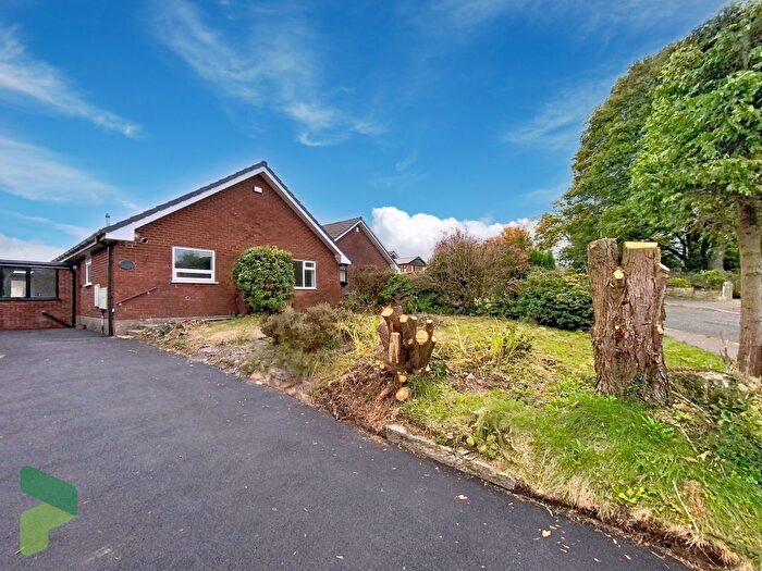 2 Bedroom Semi-detached Bungalow For Sale In Rectory Close, Darwen, BB3