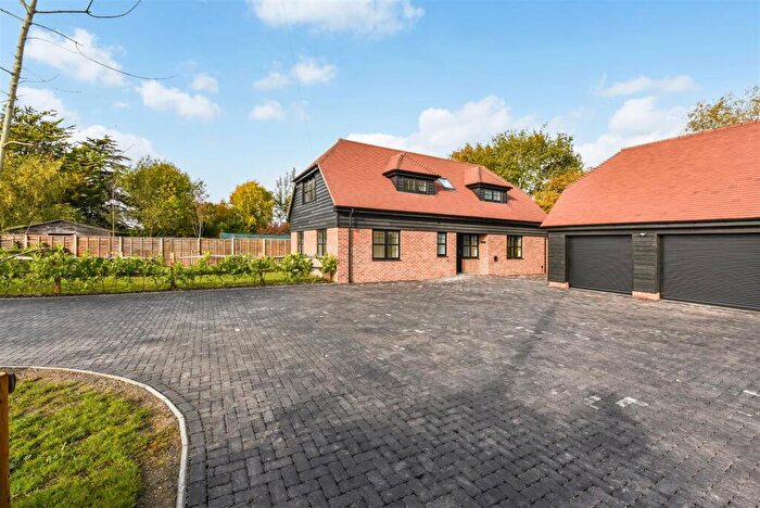 4 Bedroom Detached House For Sale In Westergate Street, Woodgate, Chichester, PO20