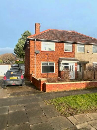 3 Bedroom Semi-Detached House To Rent In Fulwood Avenue, Middlesbrough, TS4