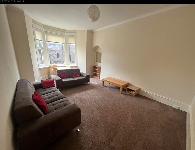 4 Bedroom Flat To Rent In Dundee, DD2