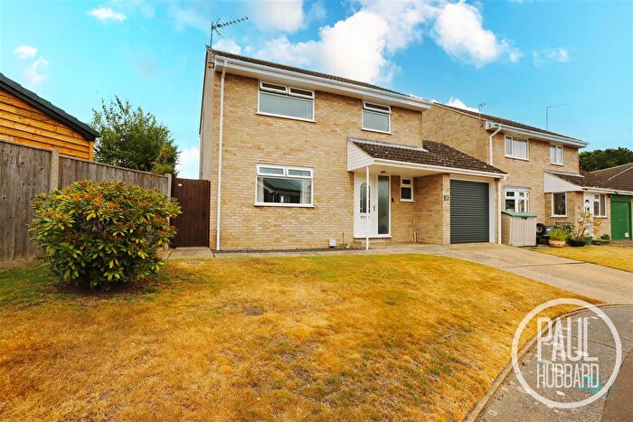 4 Bedroom Detached House For Sale In Wayne Close, Gunton, NR32