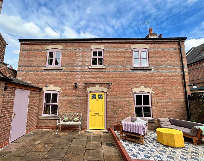 2 Bedroom Detached House For Sale In Waverley Street, York, YO31