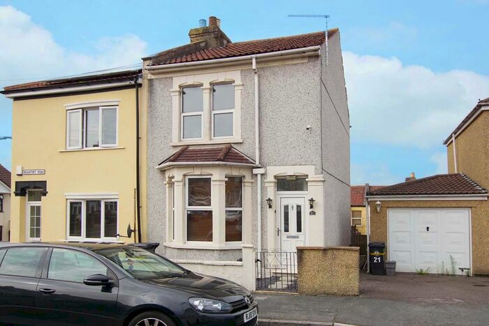 2 Bedroom Property To Rent In Beaufort Road, Kingswood, Bristol, BS15