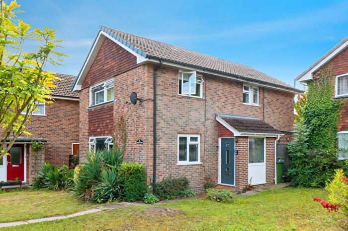 4 Bedroom Detached House For Sale In Brickmakers Road, Colden Common, Winchester, SO21