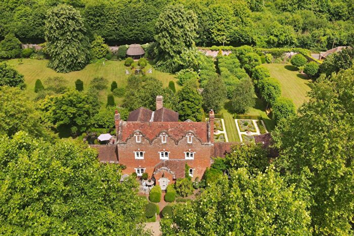 6 Bedroom Detached House For Sale In Surrenden, Pluckley, Ashford, Kent, TN27
