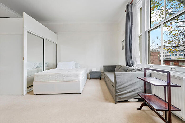 Studio To Rent In Marlborough Hill, NW8