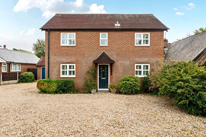 3 Bedroom Link Detached House For Sale In Woodlands Road, Woodlands, Southampton, Hampshire, SO40