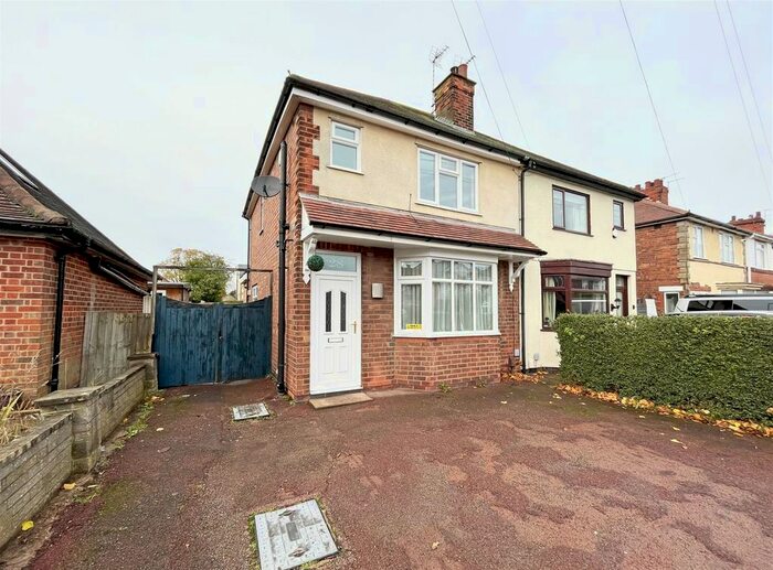 3 Bedroom Semi-Detached House To Rent In Roseleigh Avenue, Mapperley, Nottingham, NG3