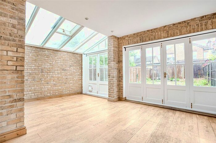 3 Bedroom Terraced House To Rent In Pretoria Road, London, SW16