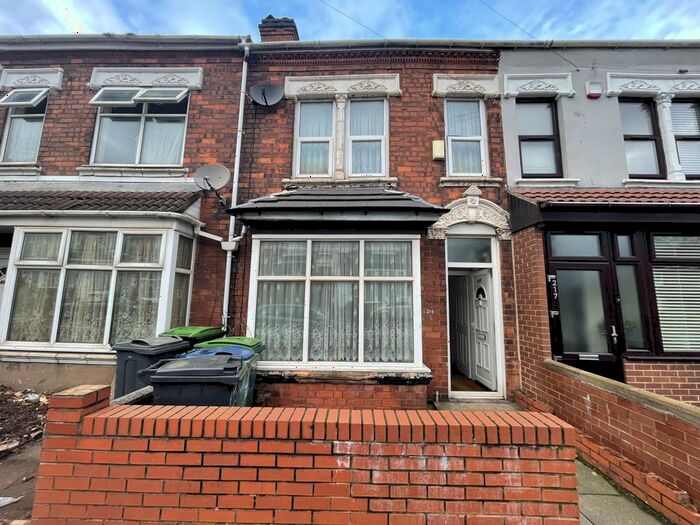 3 Bedroom Terraced House To Rent In St. Pauls Road, Smethwick, West Midlands, B66