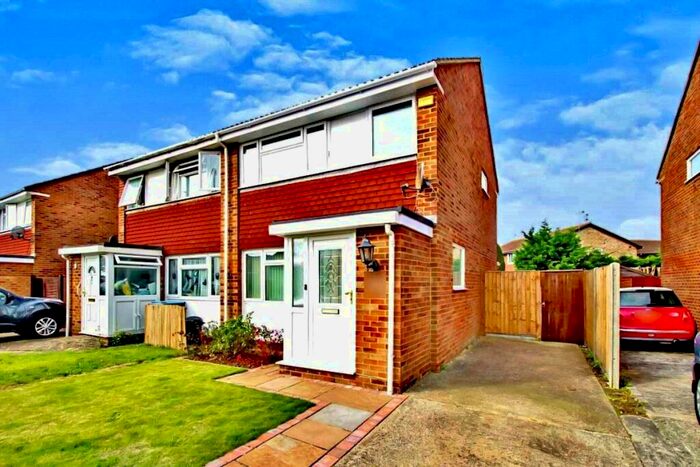 3 Bedroom Semi-Detached House To Rent In Moorhen Way, Bognor Regis, West Sussex, PO22