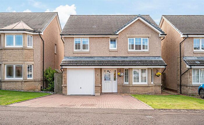 4 Bedroom Detached House For Sale In Bennachie Way, Dunfermline, KY11