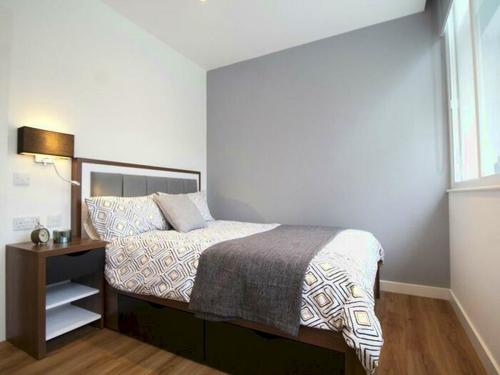 2 Bedroom Apartment To Rent In Apt, Gravity Residence #, L2