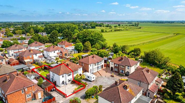 3 Bedroom Semi-Detached House For Sale In Guildford Road, Southport, PR8