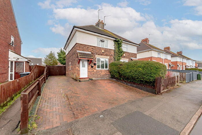 3 Bedroom Semi Detached House For Sale In Althorpe Crescent, Bradville, Milton Keynes, MK13