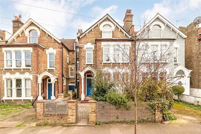 1 Bedroom Flat For Sale In Shell Road, Lewisham, SE13