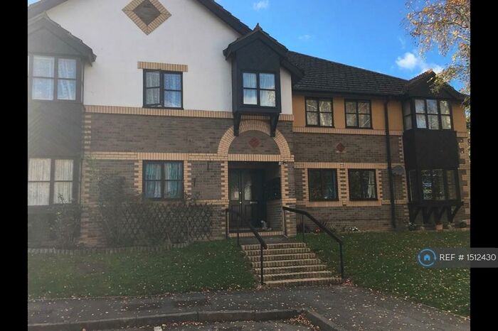 2 Bedroom Flat To Rent In Reading, Reading, RG30