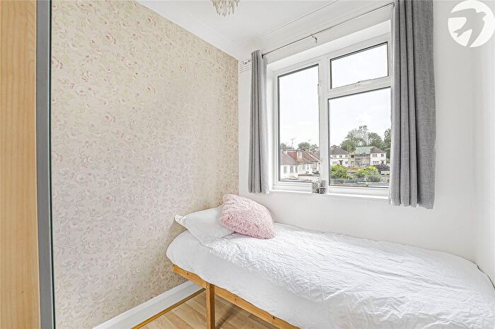 3 Bedroom Terraced House For Sale In Oakfield Park Road, Wilmington, Kent, DA1