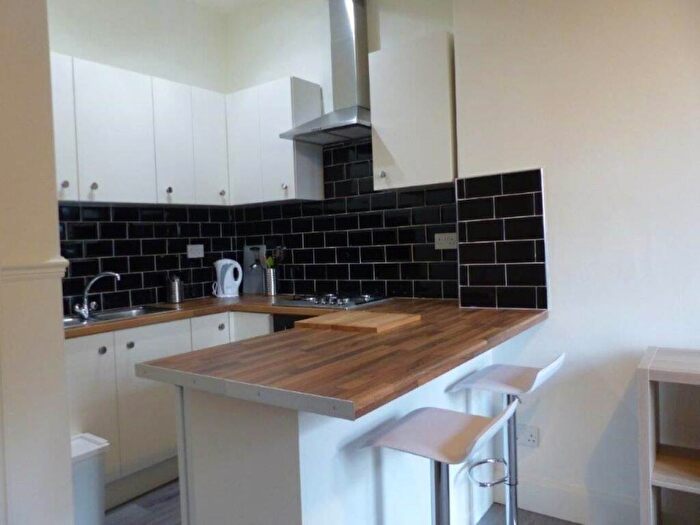 1 Bedroom Flat To Rent In Albion Place, Leith, Edinburgh, EH7