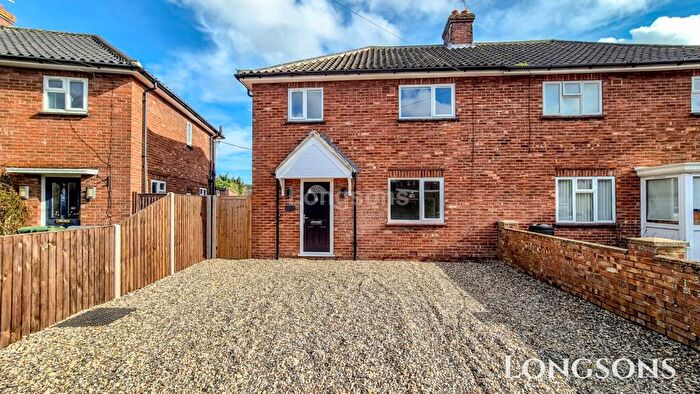 3 Bedroom Semi-Detached House For Sale In Coronation Grove, Swaffham, PE37