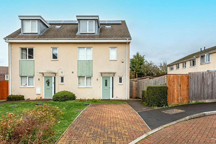 4 Bedroom Semi Detached House For Sale In Charlton Park, Brentry, Bristol, BS10