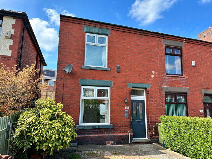 2 Bedroom Semi Detached House For Sale In Oldham Road, Royton, OL2