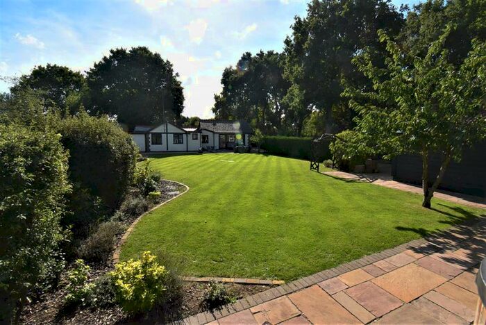 5 Bedroom Detached Bungalow For Sale In Bennett's Avenue, Rettendon Common, Chelmsford, CM3