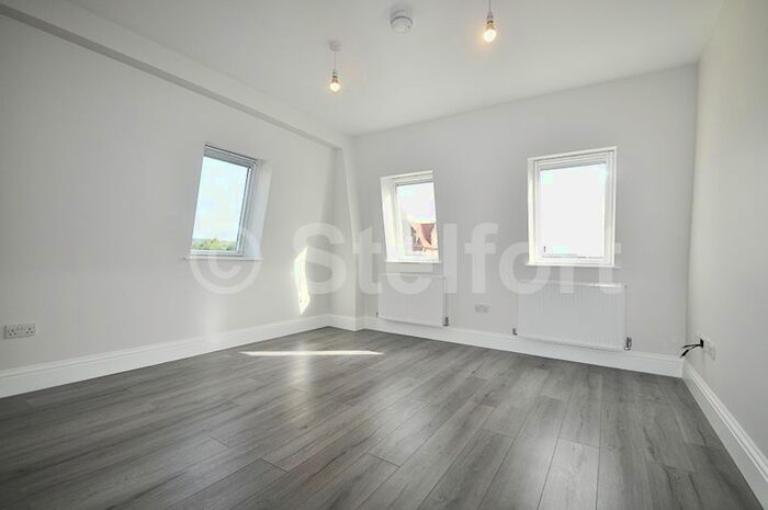 2 Bedroom Flat To Rent In Grafton Road, London, NW5