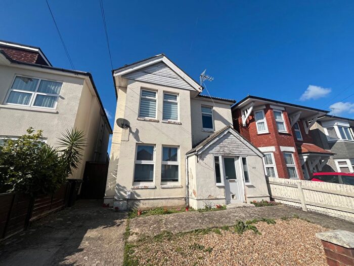 2 Bedroom Property To Rent In Pine Road, Bournemouth, BH9