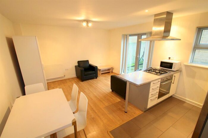 1 Bedroom Flat To Rent In Devons Road, Bow, E3