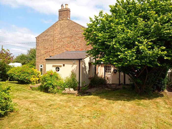2 Bedroom Semi-Detached House For Sale In Mill Hill, Nettleham, LN2