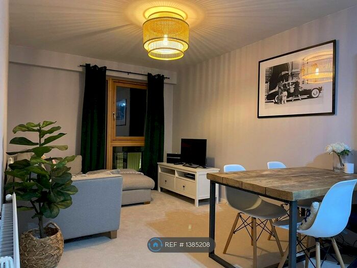 1 Bedroom Flat To Rent In Hardwicks Square, London, SW18