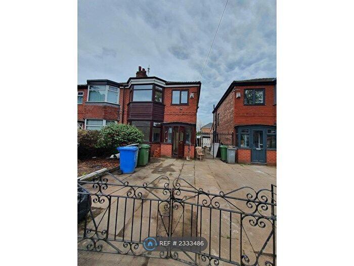 3 Bedroom Semi-Detached House To Rent In Raglan Road, Stretford, Manchester, M32