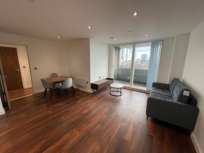 2 Bedroom Apartment To Rent In Regent Road, M3