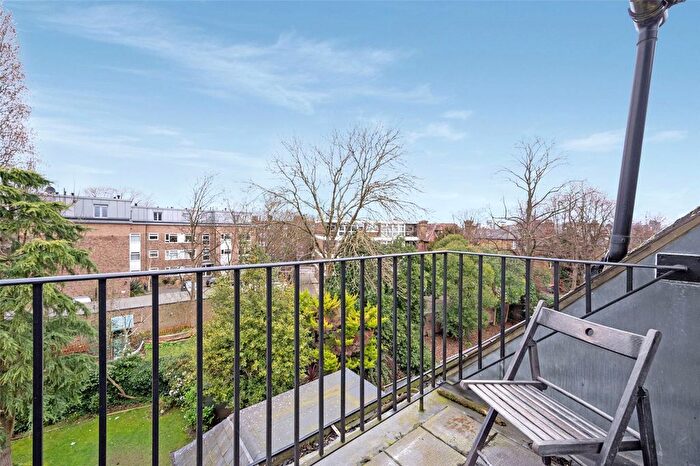 2 Bedroom Flat To Rent In West Hill, Putney, London, SW15