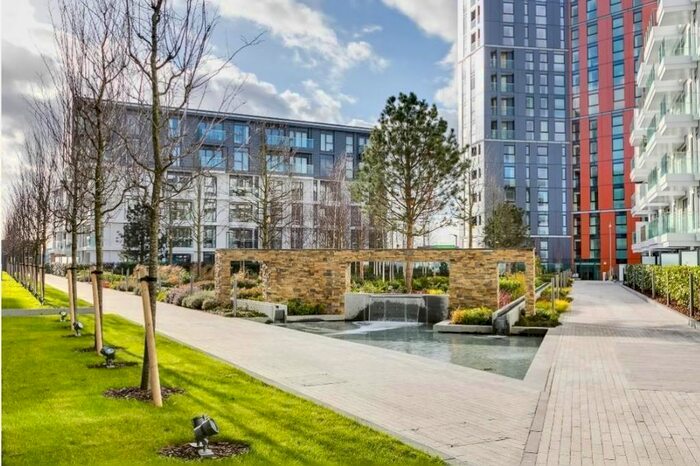 2 Bedroom Flat To Rent In Wandsworth Road, London, SW8