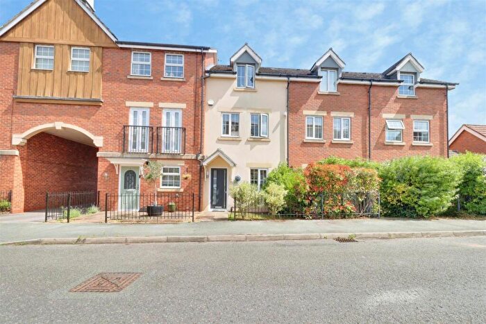 4 Bedroom Town House For Sale In Abbey Park Way, Weston, Crewe, CW2
