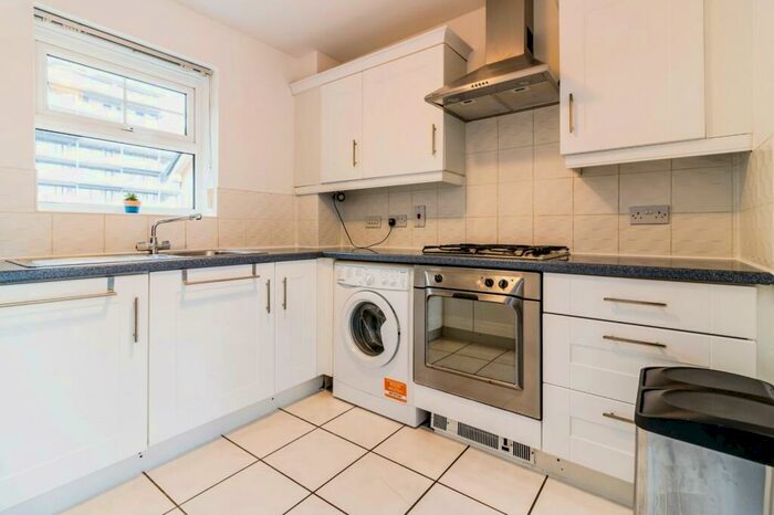 2 Bedroom Apartment To Rent In Montague Road, Manchester, M16