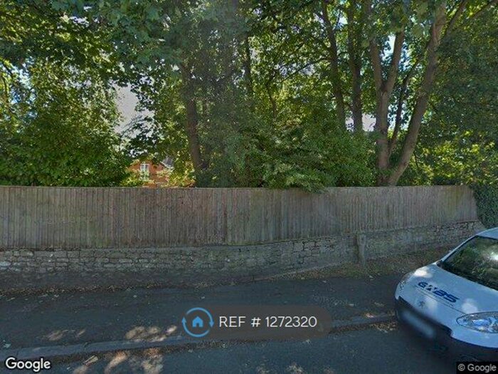 3 Bedroom Semi-Detached House To Rent In Perrys Lane, Swindon SN4