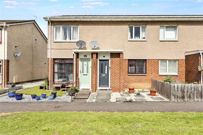 2 Bedroom Flat For Sale In Greycraigs, Cairneyhill, Dunfermline, Fife, KY12