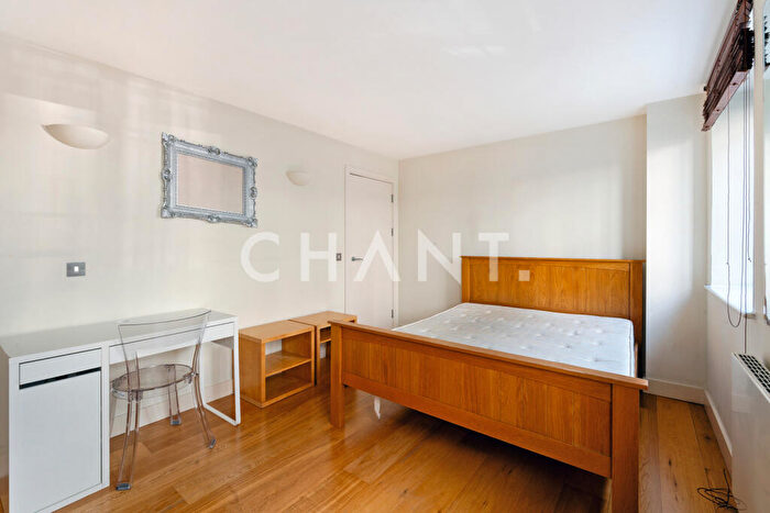 3 Bedroom Apartment To Rent In St Williams Court, Gifford Street, London, N1