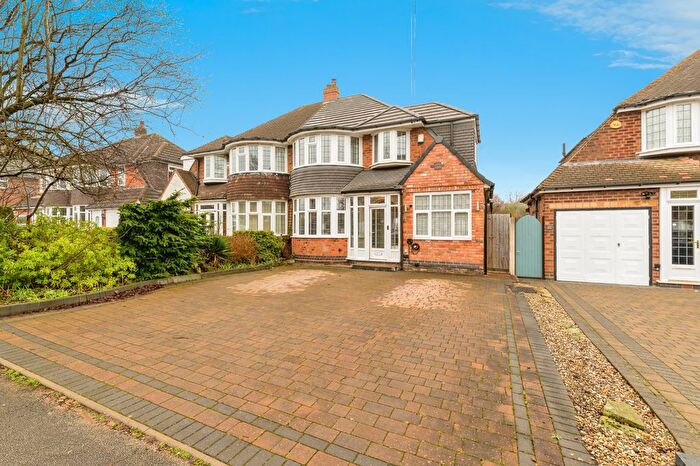 3 Bedroom Semi Detached House For Sale In Marlborough Road, Birmingham, B36