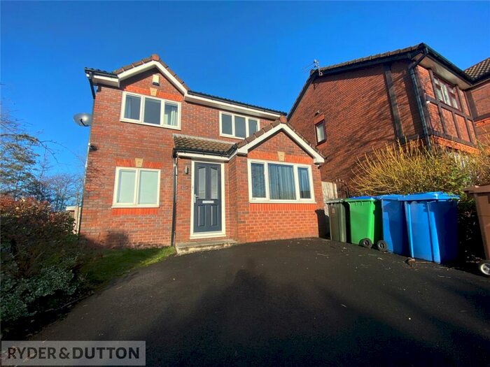 4 Bedroom Detached House To Rent In Walsingham Avenue, Alkrington, Middleton, Manchester, M24