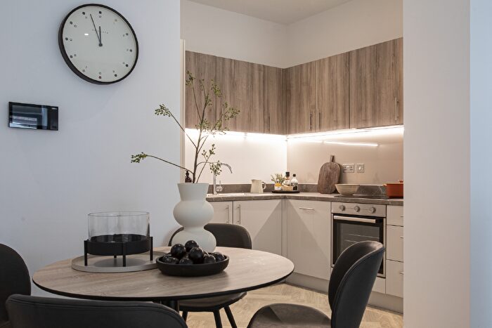 2 Bedroom Apartment To Rent In Stafford Street, Liverpool, Merseyside, L3